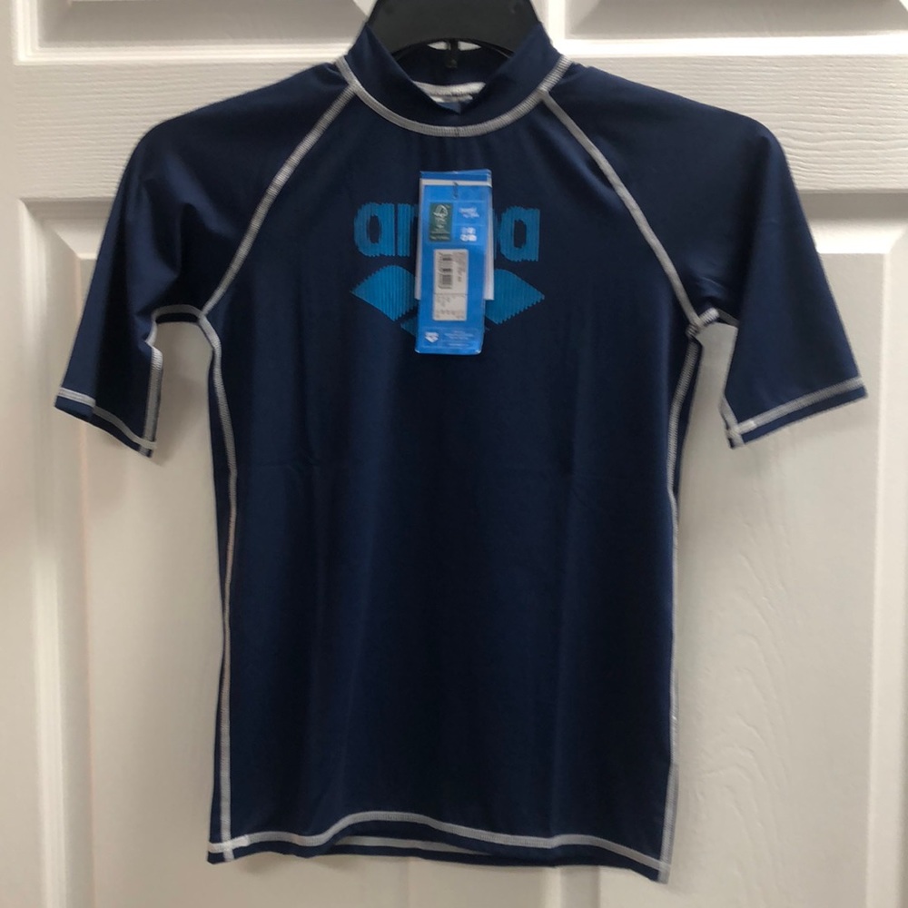 Arena junior rash vest short sleeve NWT size 30